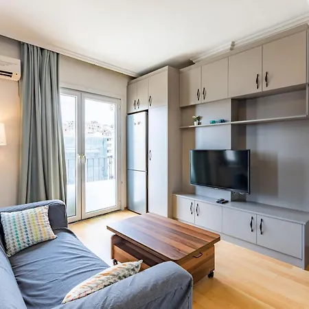Central And Modern Flat With City View In Sisli * Istanbul